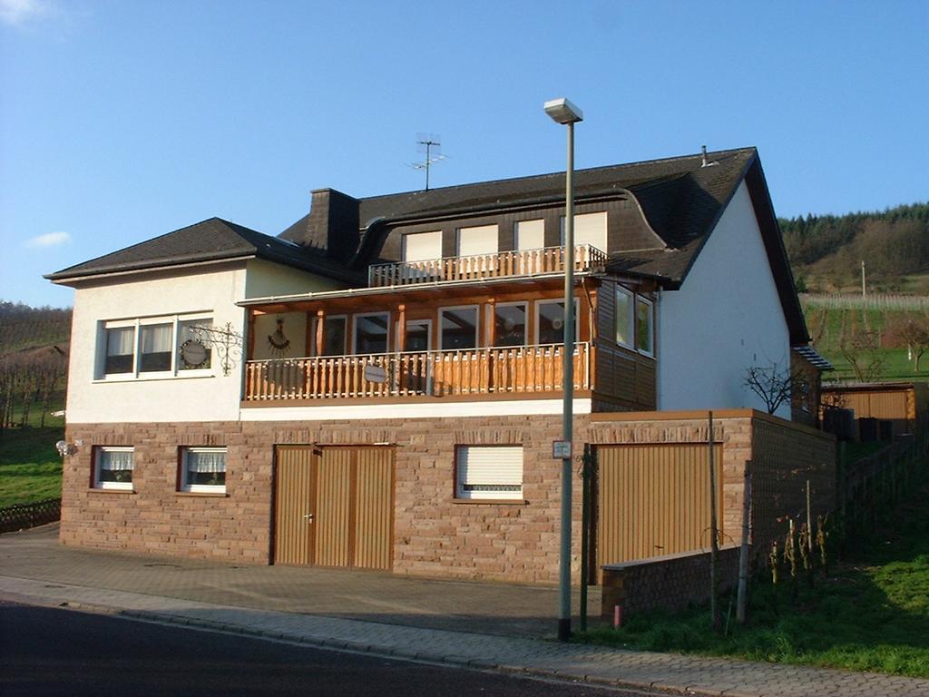 Pension Kroth An Der Mosel Briedel Extérieur photo
